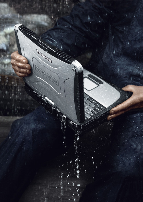 SANTINEA - Toughbook FZ55-MK1 HD - Getac, Durabook, Toughbook. Portables incassables, étanches, très solides, résistants aux chocs, eau et poussière